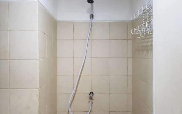 Elegant And Comfy Studio Apartment Belmont Residence Puri