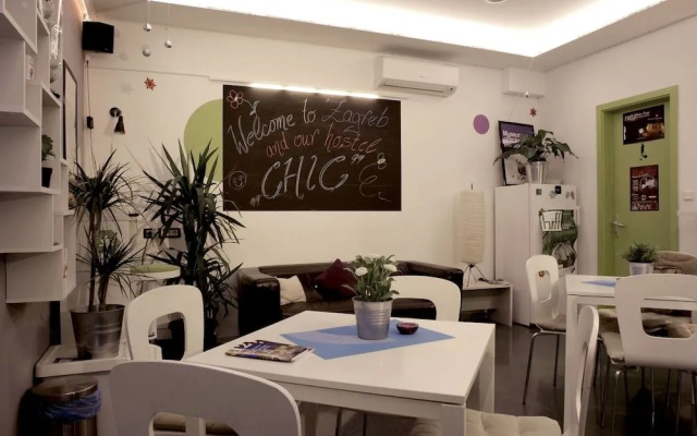 Chic Hostel
