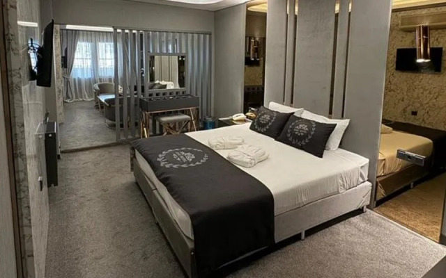 Bç Ruby Hotel