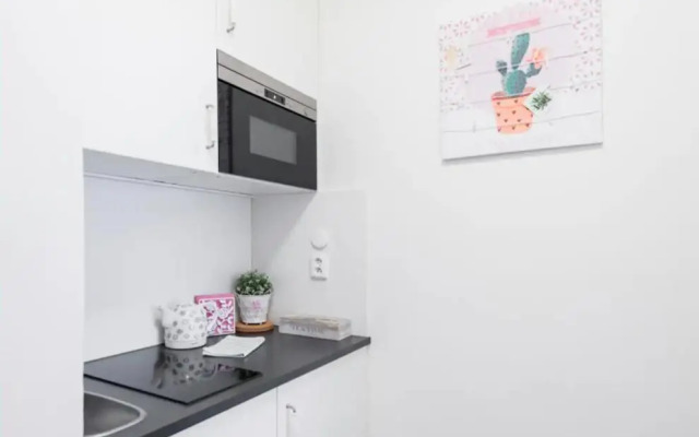 AIRSTAY PRAGUE Romantic apartments Karlin