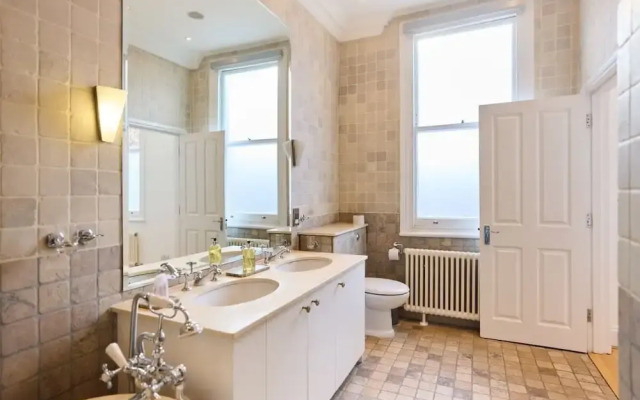 The Hampstead Getaway - Charming 5bdr Home With Conservatory