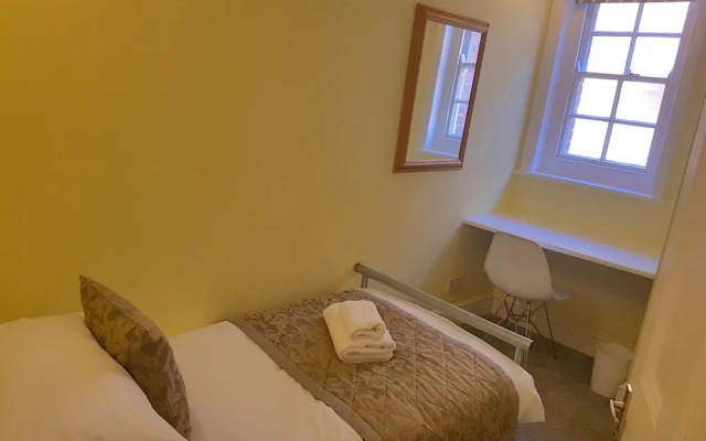 Woodstock Road Apartments (Peymans)