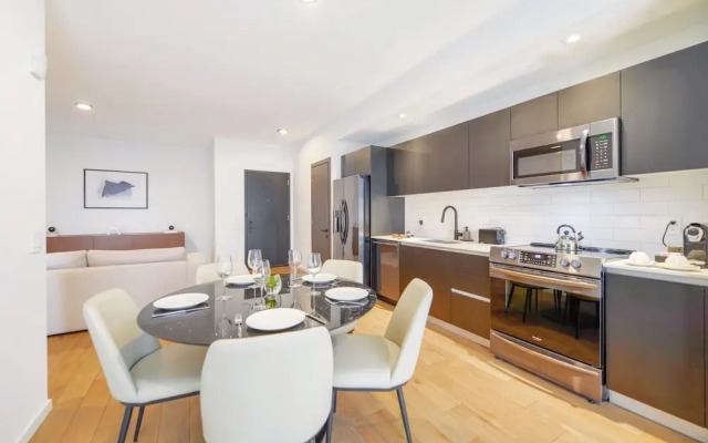 Apt Near Miami's Top Events at Bayfront