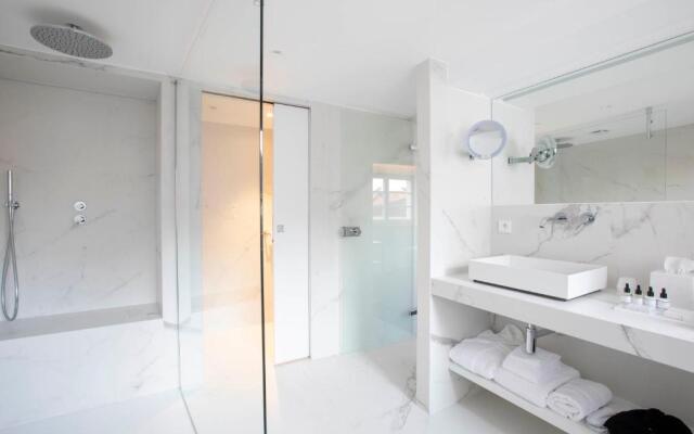 BORD EAU Guest House