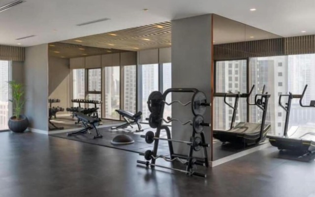 Gorgeous 2 Br in Paramount