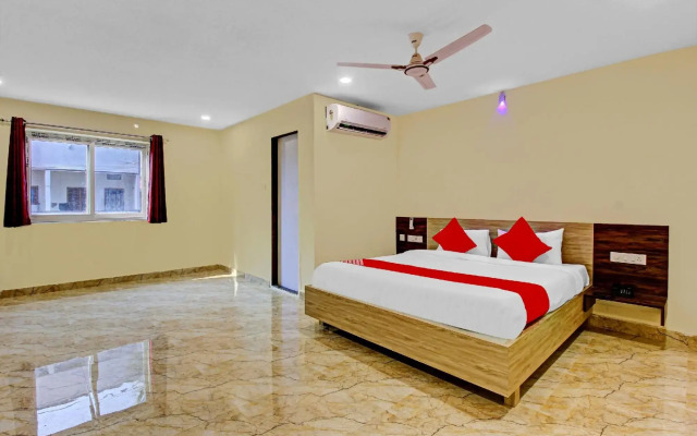 AB7 Residency by OYO Rooms