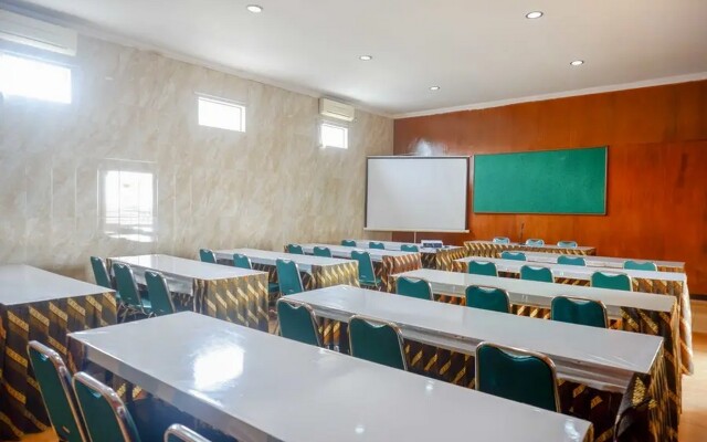 Sans Hotel Heryon Yogyakarta