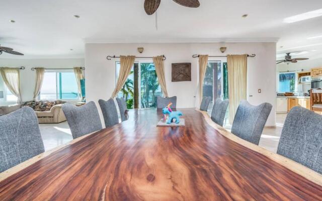Casa Mañana Amazing Villa with Beachfront & Pool 4BR 4BA