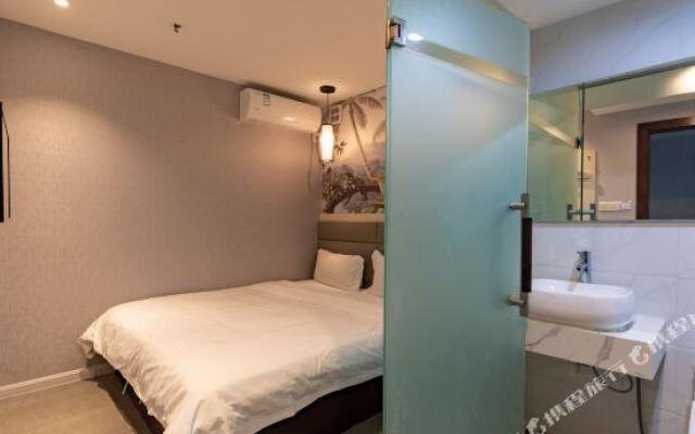 Pai Hotel Panyu Wildlife Park World,Dashi Subway Station