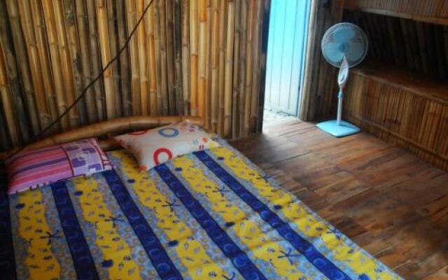 OCD Beach Cafe & Hostel