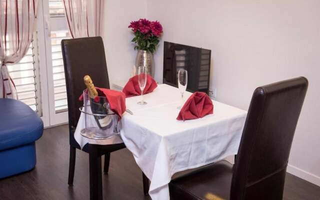 City Apartments Lani