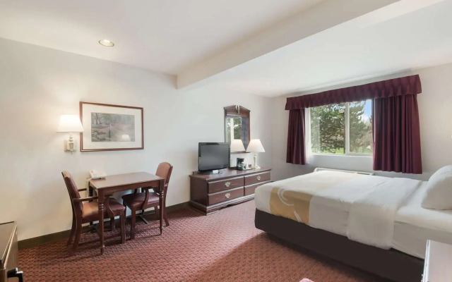 Quality Inn Grand Suites Bellingham