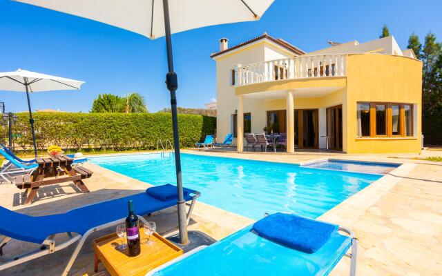 Villa Tsikkos Tessera