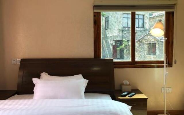 Nuan Nuan Yi She Guesthouse