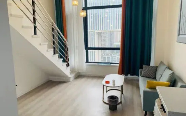 Su·Yijing Light Luxury Apartment (Fufu Road Branch)