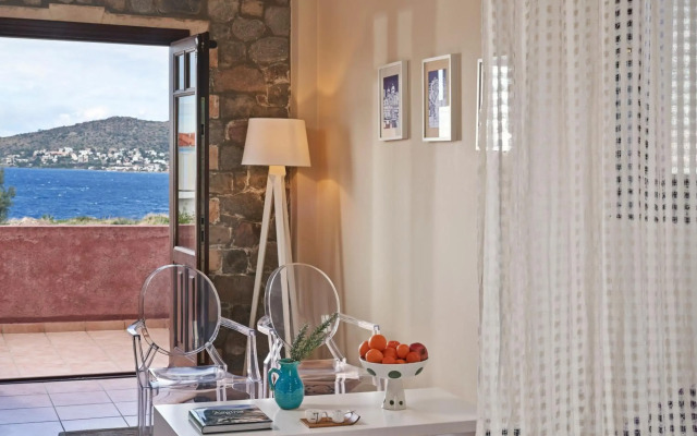 Angelina Aegina Boutique Escape