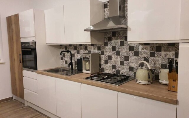 2-bed Apartment 5 Mins From Beach! Zadar, Croatia