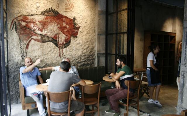 Archeo Hostel - Adults Only