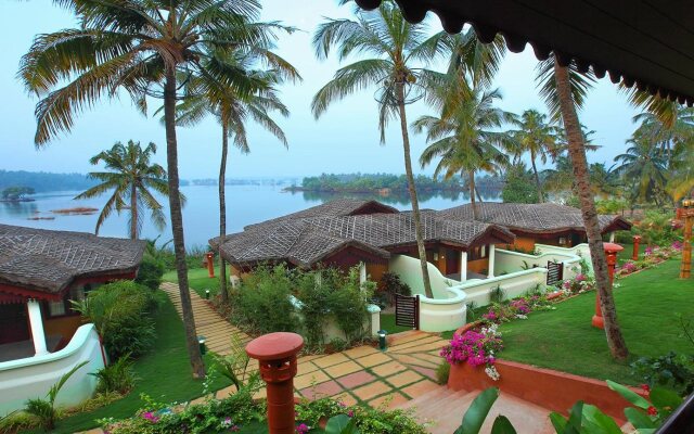 Fragrant Nature Backwater Resort & Ayurveda Spa