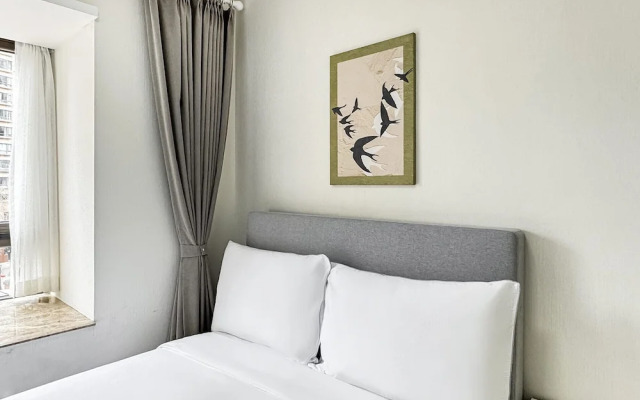 Tyms Entire bedroom Apt By Takashimaya