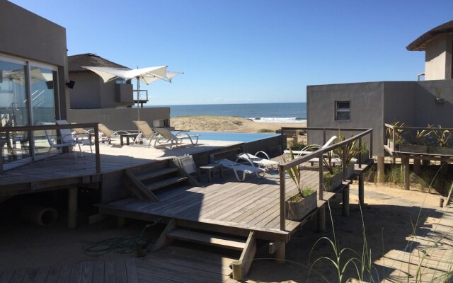 MarAdentro Aparts & Suites