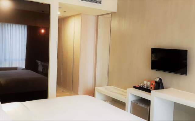 Maxx Hotel Makati