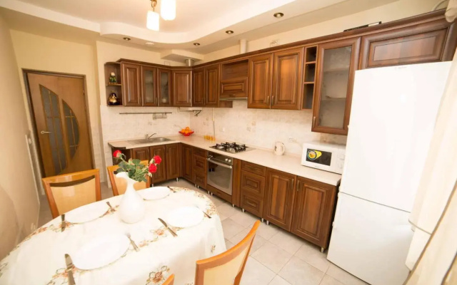 Two-Bedroom Apartment Victoria Gardens, Pivdenniy-Expo