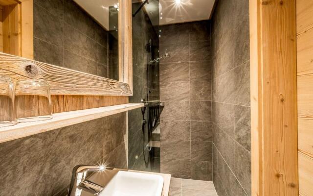 Mountain-view Apartment in Finkenberg With Sauna