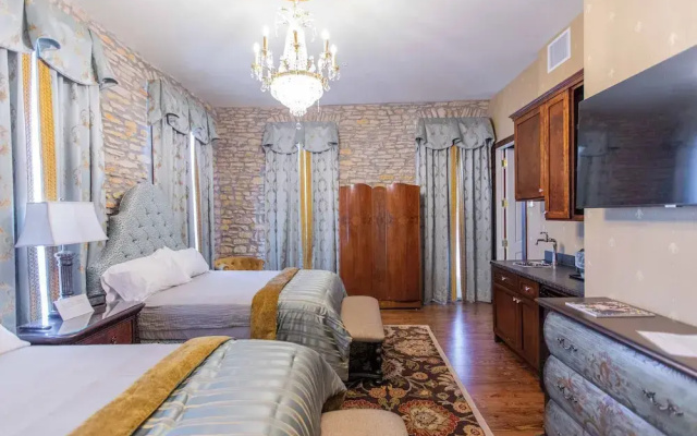 P.A. Smith Hotel