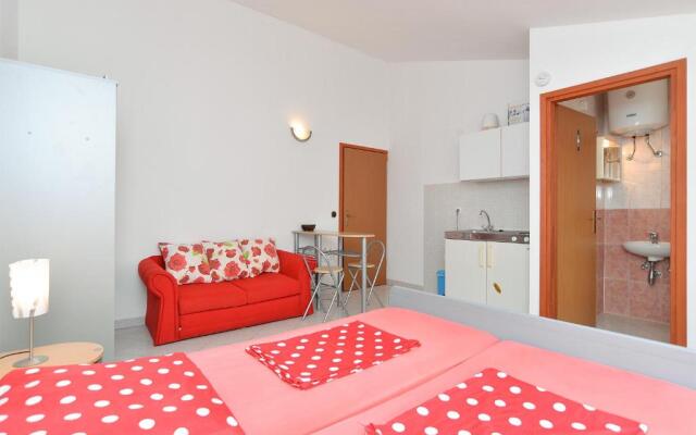 Apartments Smiljan 1466