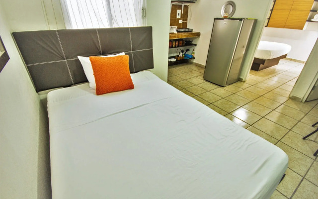Guayaba Apartment by Andiani