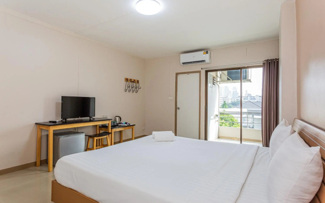 CK2 Hotel