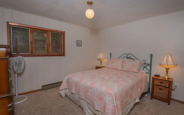 Our Golden Retreat 5 Bedroom House