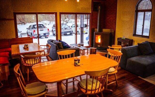 Myoko House - Hostel