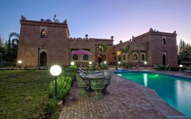 Palace With 2 Villas and 2 Swimming Pools in Sidi Abdellah Ghiat