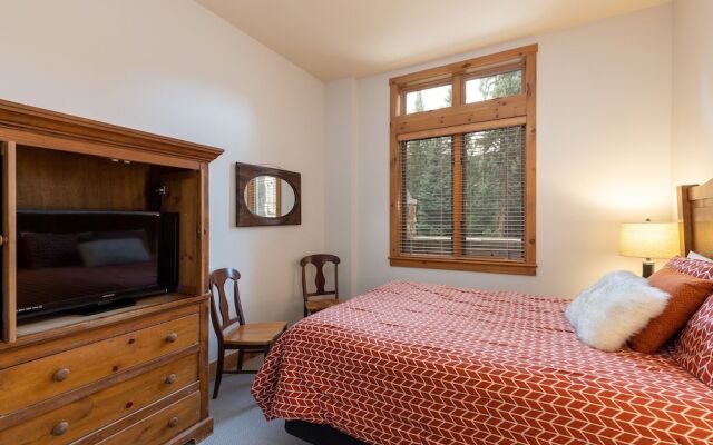 3059 The Timbers 2 Bedroom Condo by RedAwning