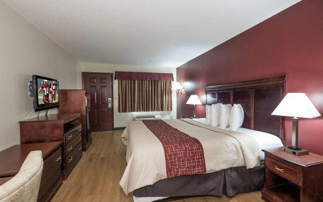 Red Roof Inn Chipley
