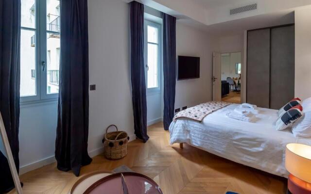 Superbe 2P Plage/ Promenade des Anglais 203