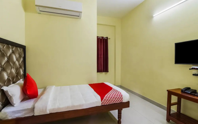 OYO 35753 Rk Residency