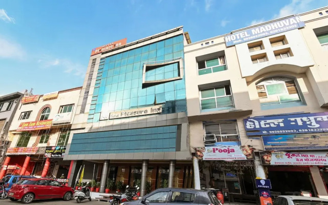 Treebo Trend Pleasure Inn