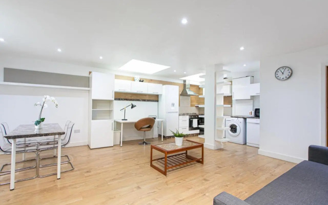 Skyvillion One Bedroom Apartment by London King's Cross
