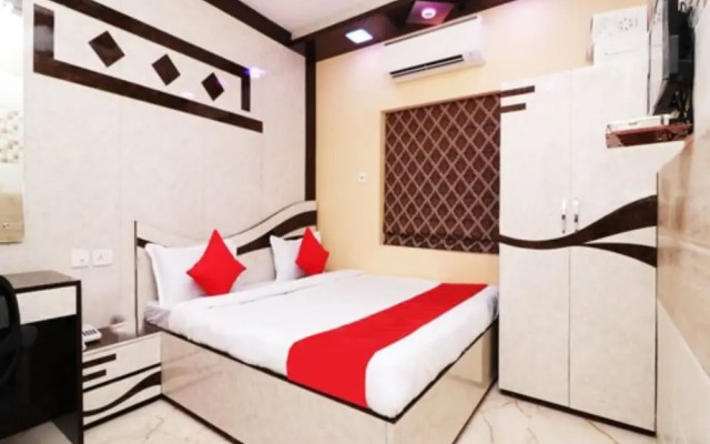 Goroomgo Sanjoy Guest House Ruby Tagore Park Kolkata