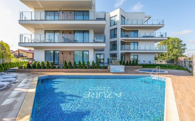 Azure Apartment Kołobrzeg by Renters