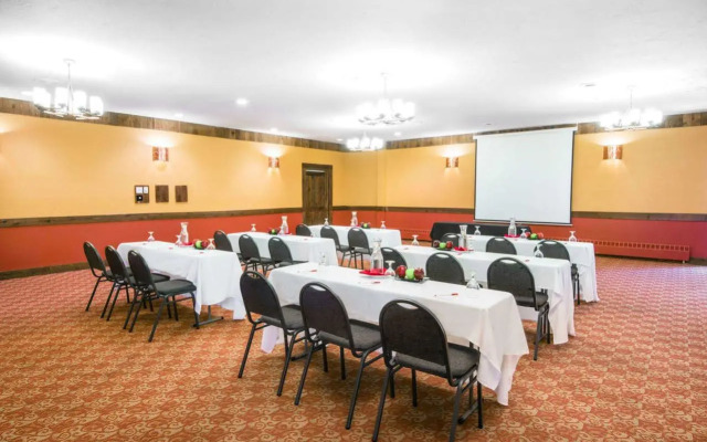 Ramada by Wyndham Denver Downtown