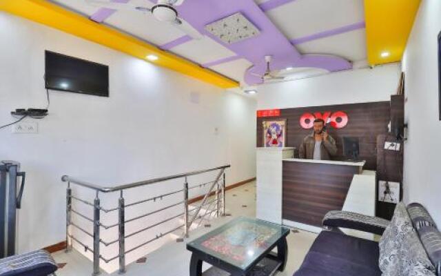 Oyo 24921 Hotel Shree