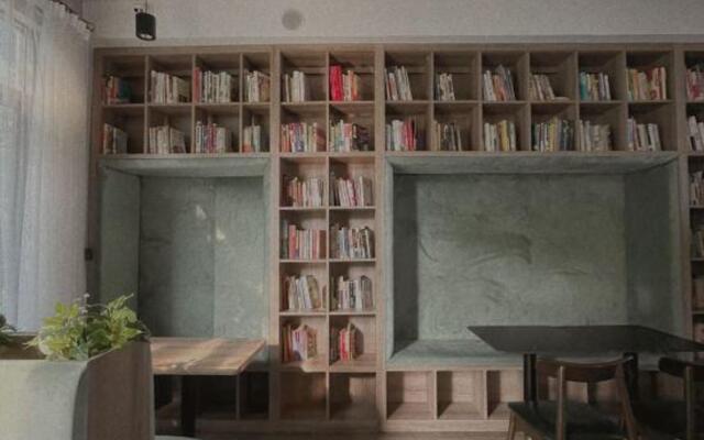 Shenzhen Maoxiang Hotel (Wutongshan Scenic Area)