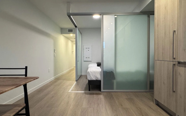 Silverstone Downtown Long-Term stay