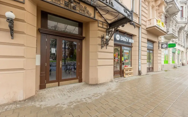 Studio Narutowicza 38 by Renters