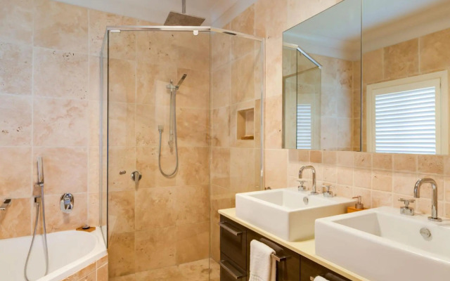 Nautilus at Hyams 4pm Check Out Sundays