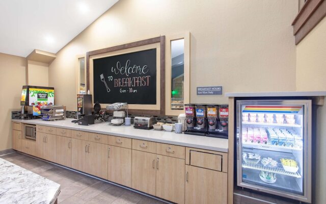 AmericInn Hotel & Suites Mankato — Conference Center